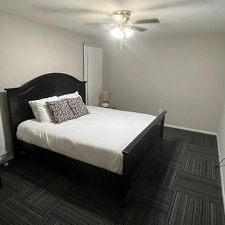 Cozy Retreat 1.8 Mi To Stadium Gainesville Luaran gambar